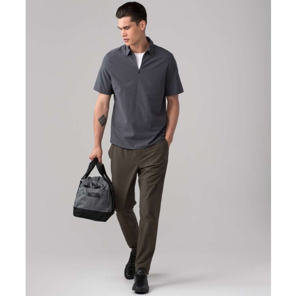 Lululemon Mens Large "Raised City Short Sleeve" 1/2 Zip Polo Gray/Dark Ash